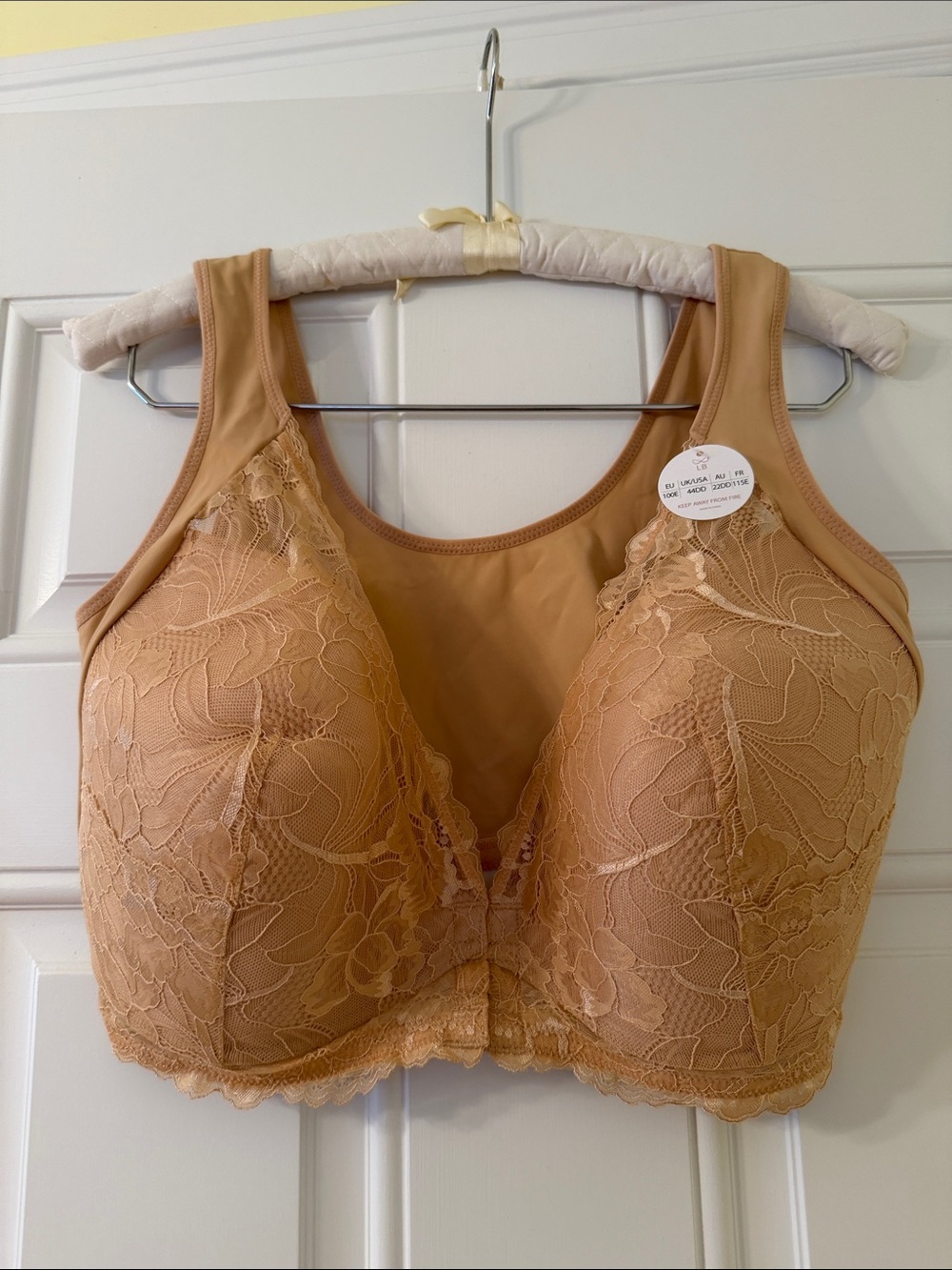Full-Coverage Lace Comfort Bra in Tan